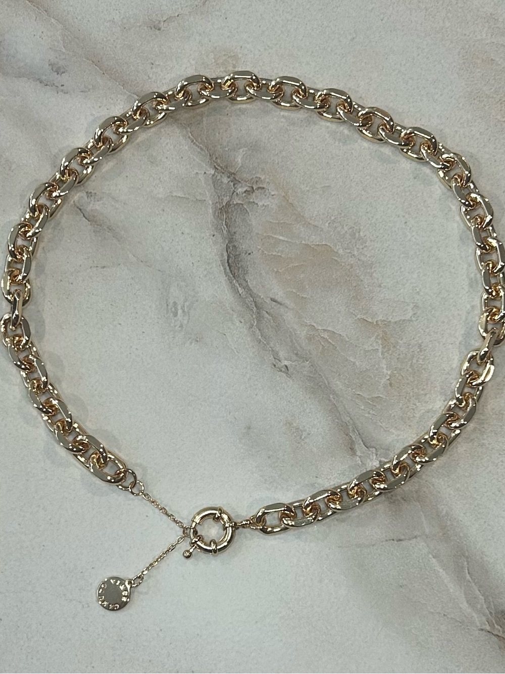 Vince Camuto Gold Toned Chain Link Choker Necklace with Toggle Clasp - Picture 2 of 3